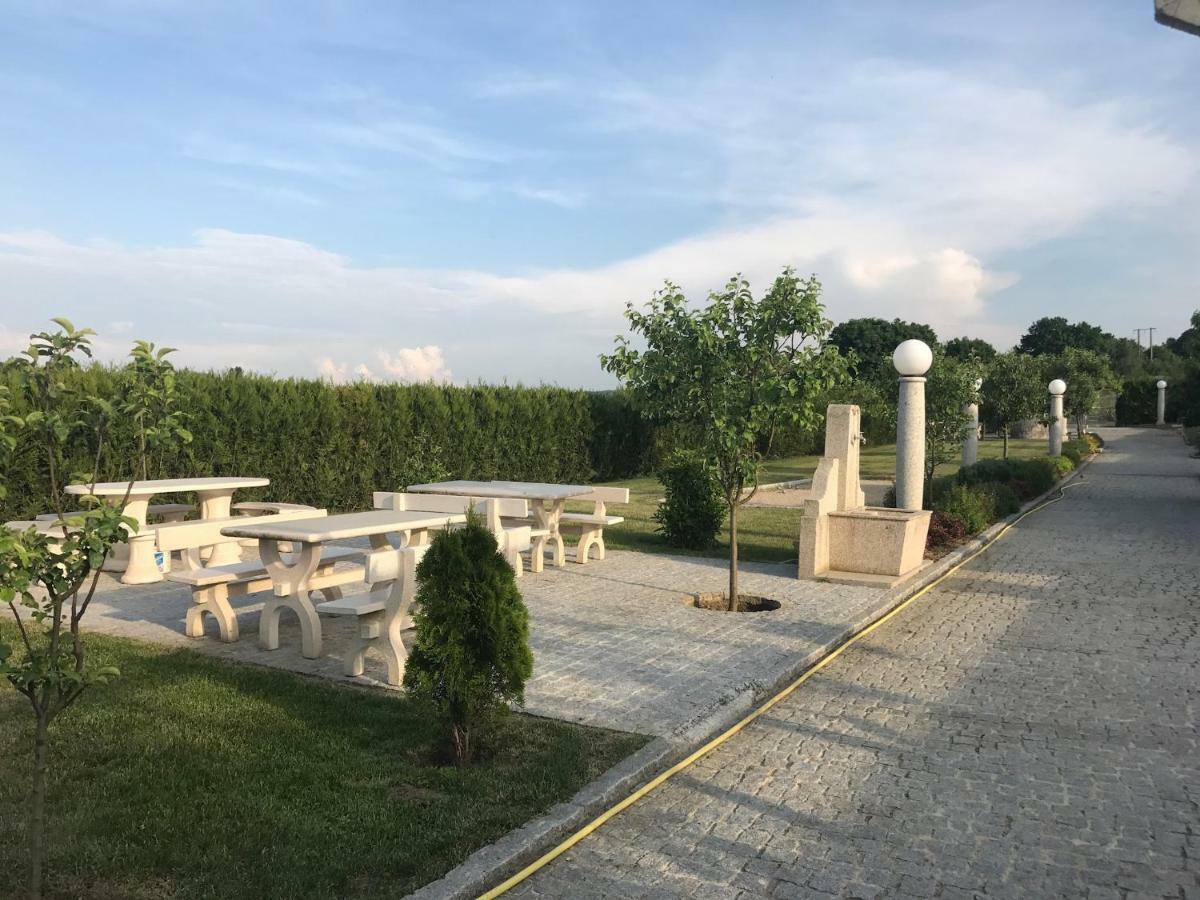 Gites Des Sablons Châtillon-sur-Marne Екстериор снимка