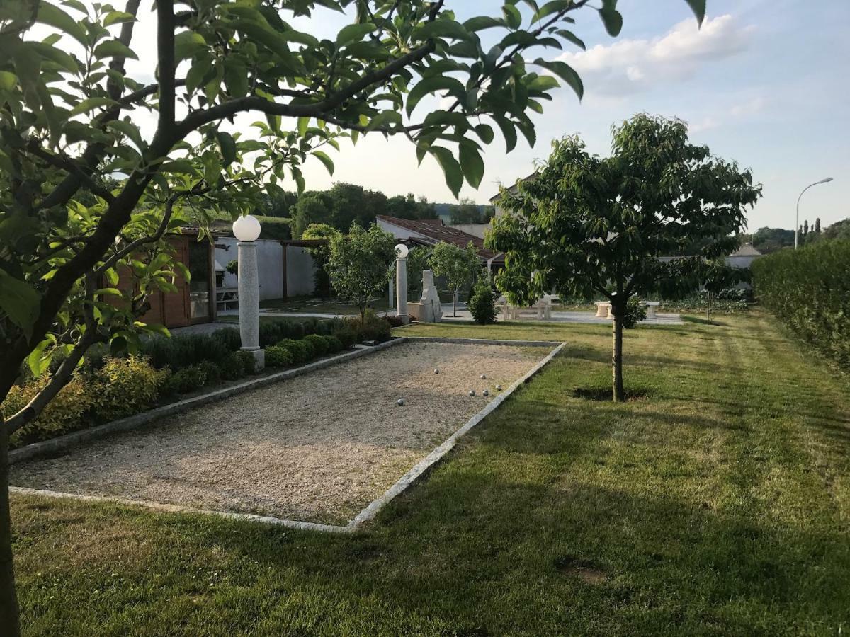 Gites Des Sablons Châtillon-sur-Marne Екстериор снимка